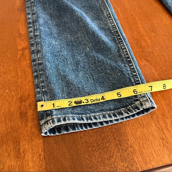 H&M | Blue high rise straight leg trending fall winter classic jean - Picture 11 of 15